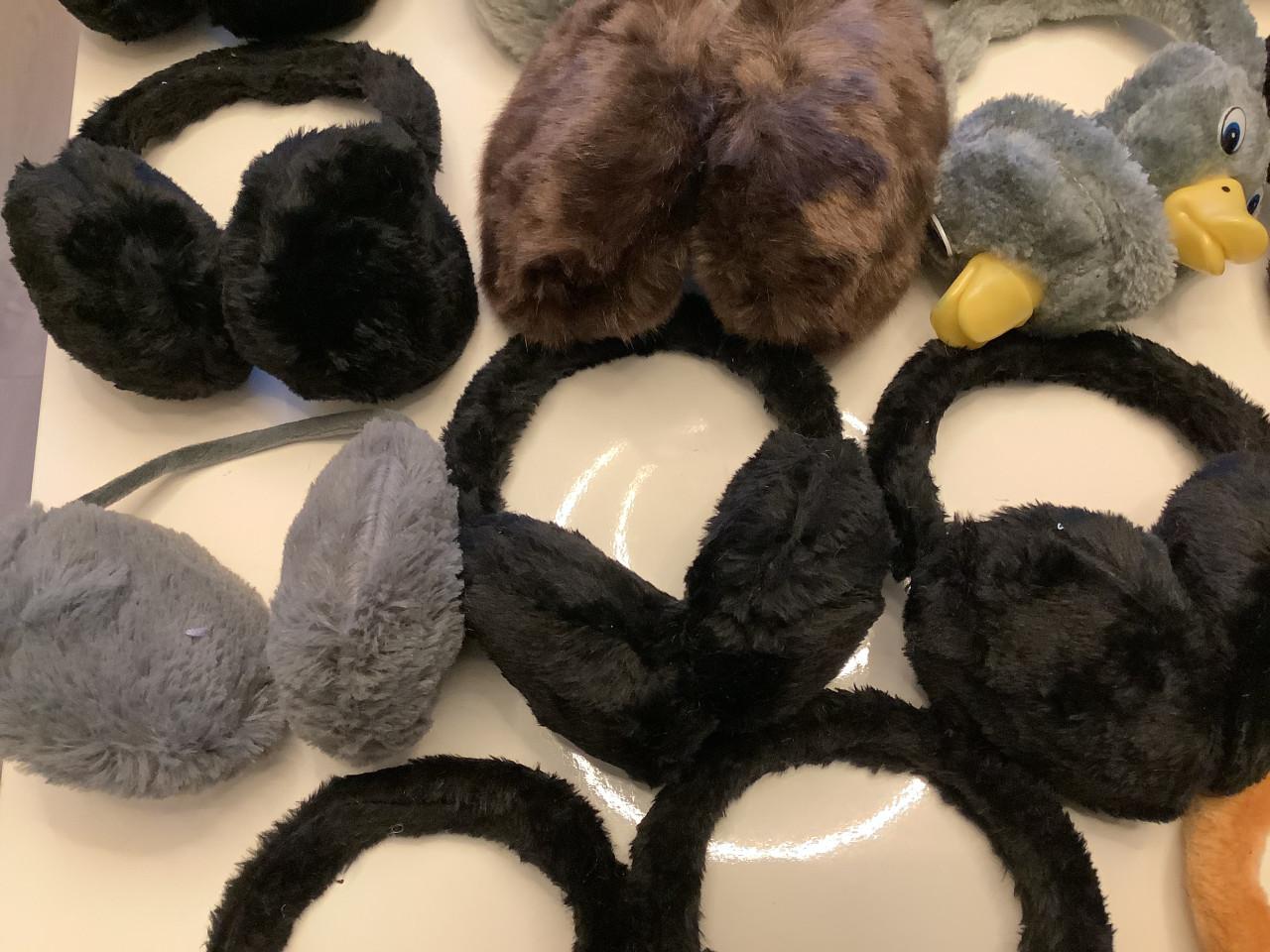 Partij kinder oorwarmers. ( partij 222)