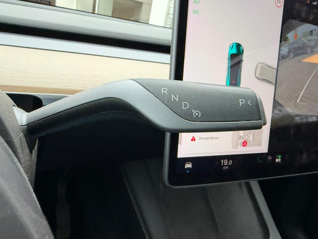 Tesla Model Y long range awd 75 kwh