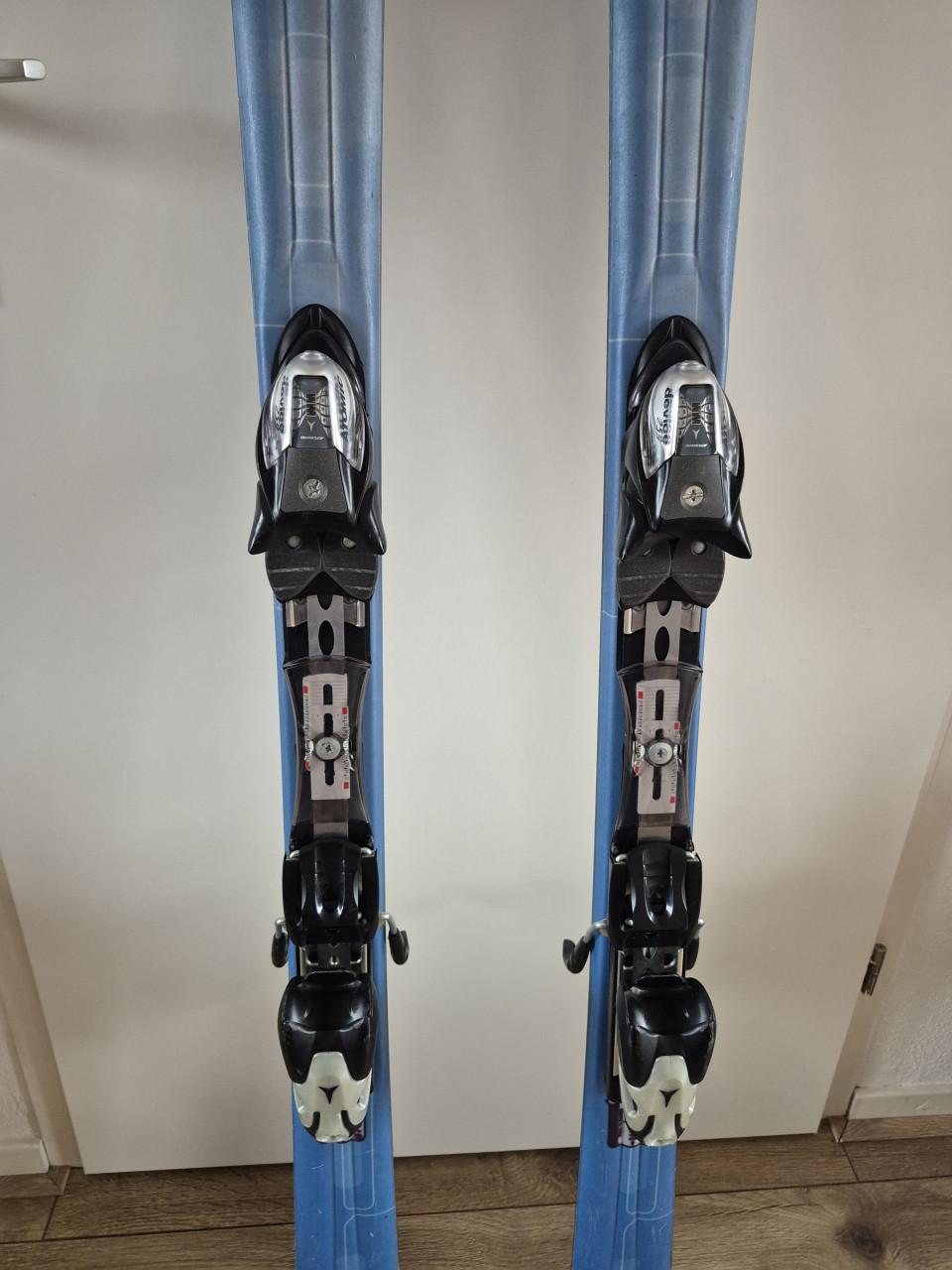 Damesski's Atomic lichtblauw met binding