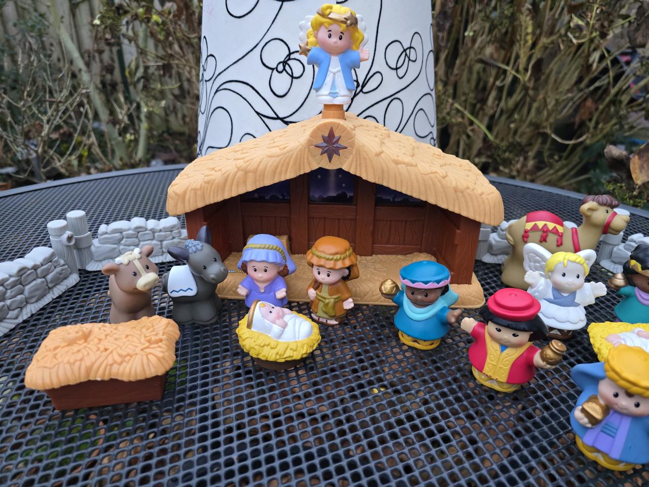 Fisher-Price  Little People   KERSTSTAL