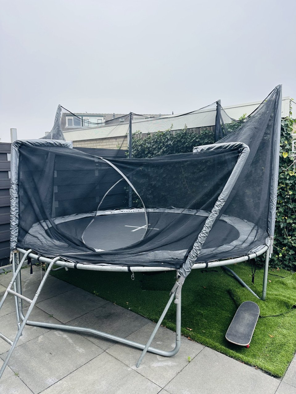 Trampoline zonder net, 3.05