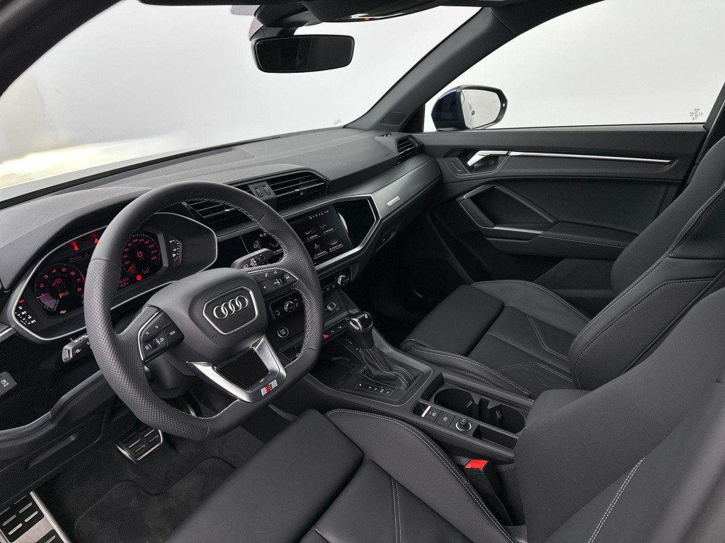 Audi Q3 s edition competition 35 tfsi 110 kw / 150 pk hatc