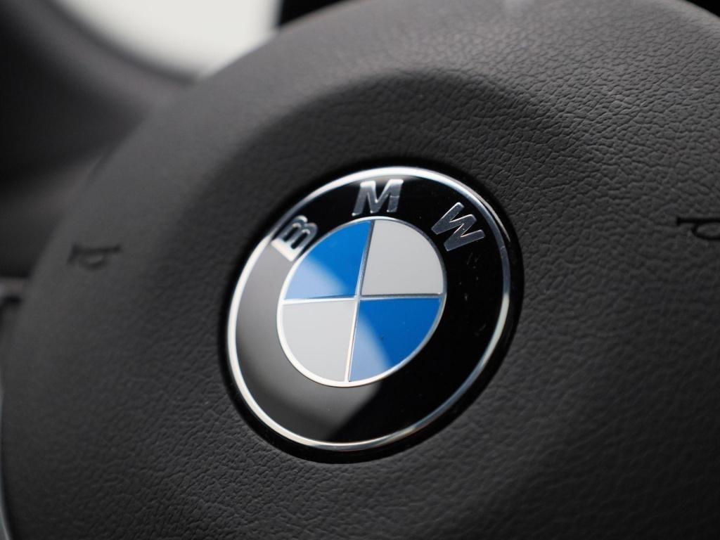BMW X1 xdrive25e executive | m-sport | panoramadak | harman kardon | sfeerv