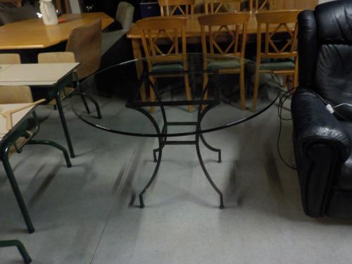 Mooie kwaliteit glazen eettafel in zeer goede staat 120 cm