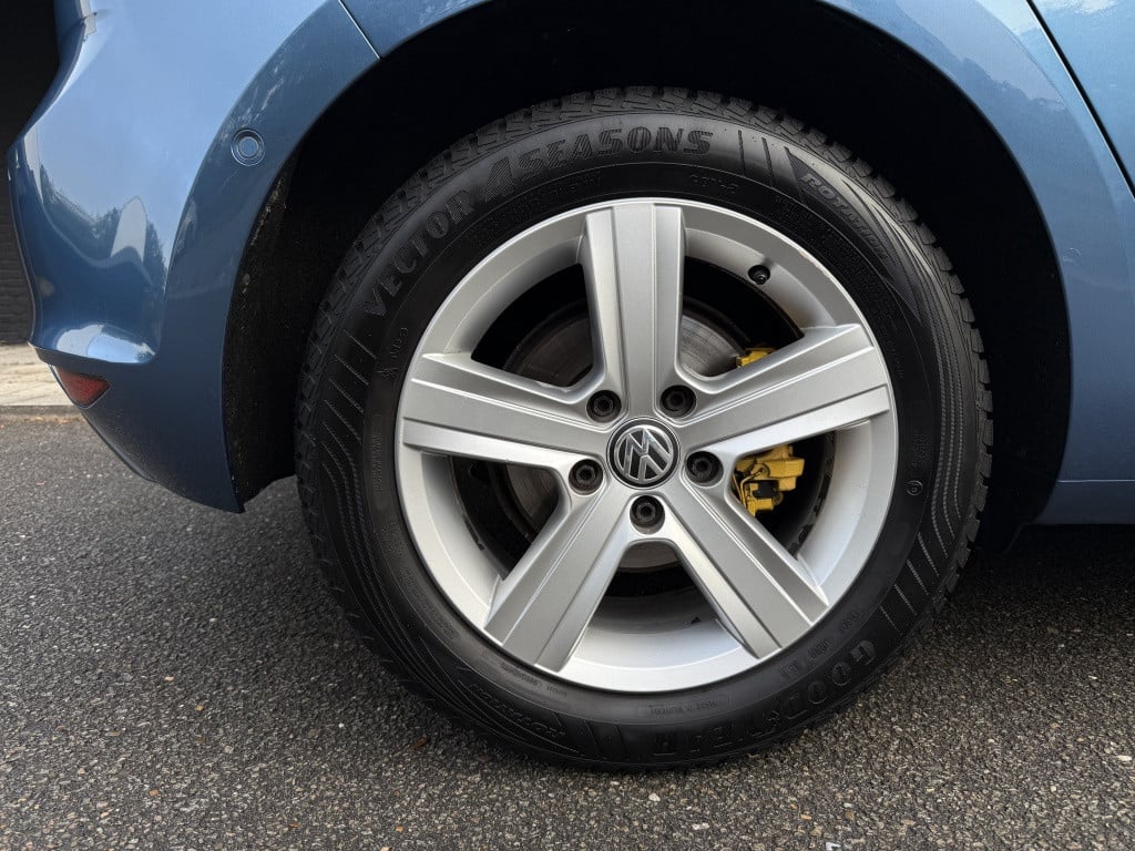 Volkswagen Golf 1.4 tsi highline // goed uitgeruste automaat //