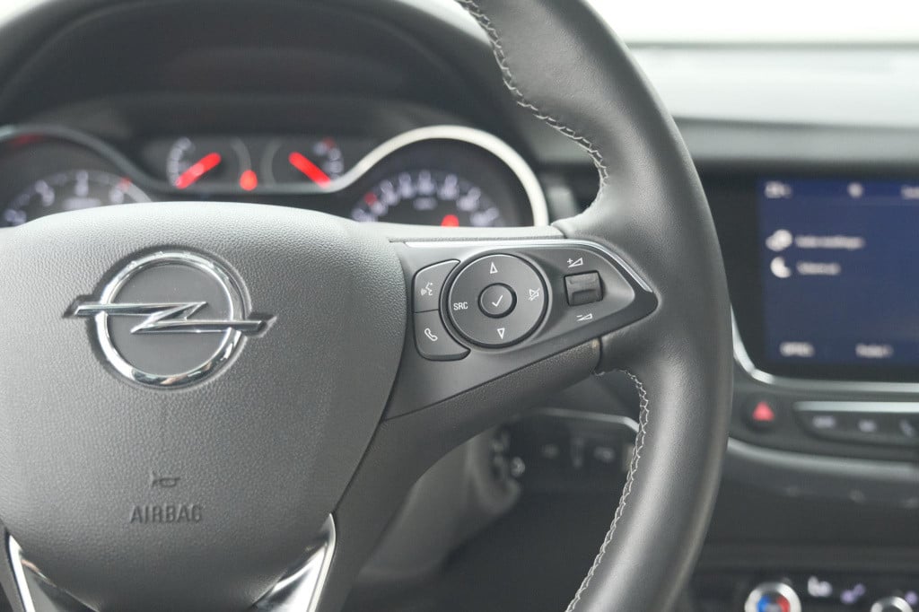 Opel Crossland X turbo 130 at6 elegance | camera | parkeersensoren | naviga