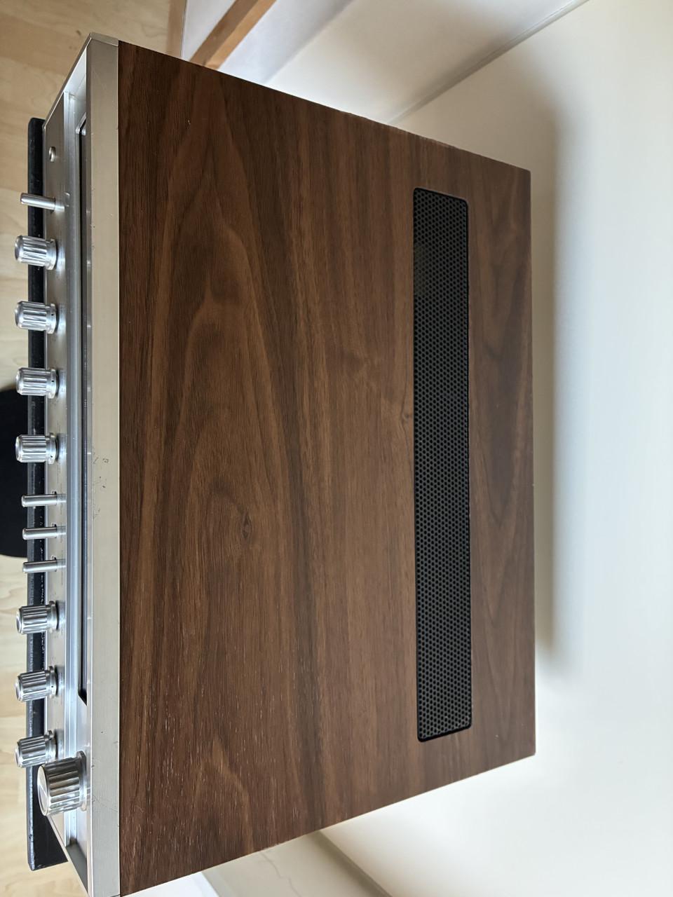 Een perfecte Sanyo tuner/versterker DCX-2500L.