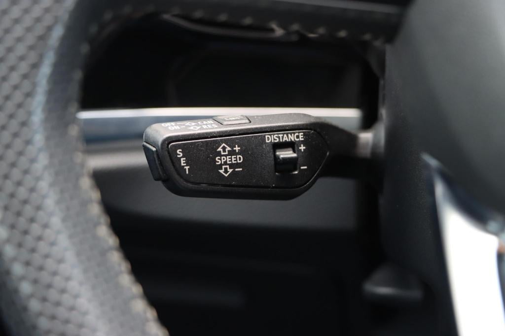 Audi Q3 35 tfsi s-line edition 150pk s-tronic