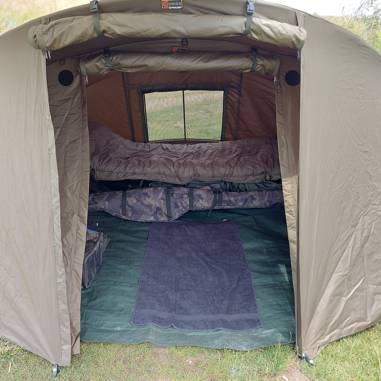 Prologic C-Series Bivvy plus wrap 2 man