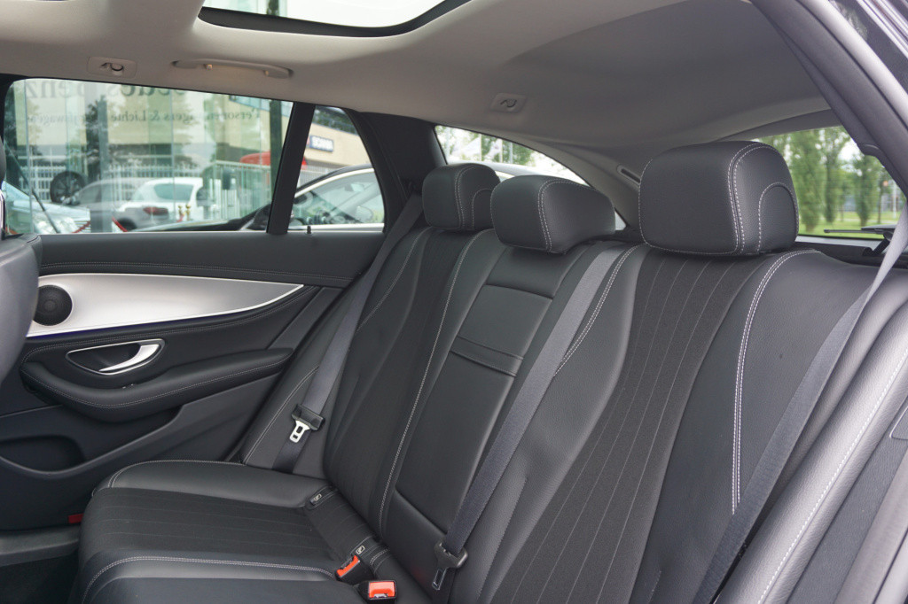 Mercedes-Benz E-Klasse estate 200 premium luxury l panorama dak l massage l