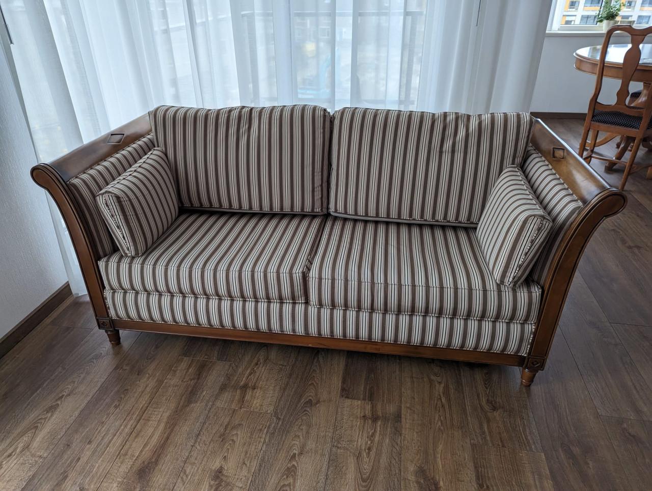 Gratis Complete Meubel Set - tvmeubel, eettafel, stoelen, bank