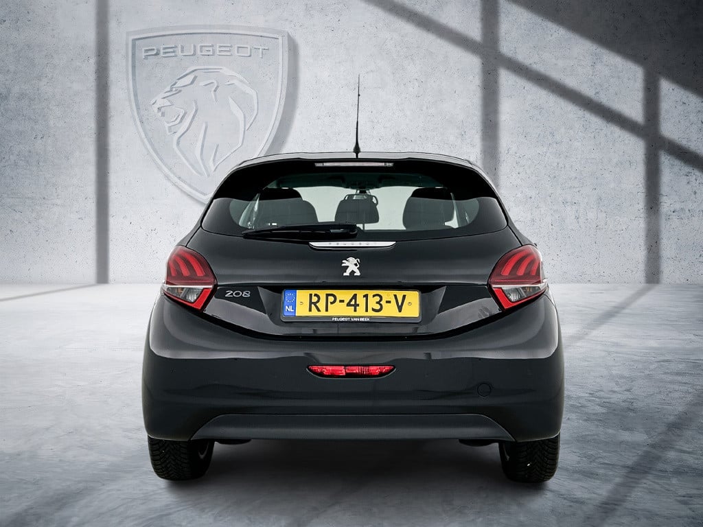 Peugeot 208 82pk blue lease executive | rijklaar | navigatie | climate cont