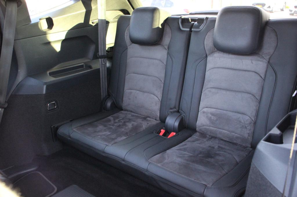 Volkswagen Tiguan Allspace 1.5 tsi highline r-line 7p. pano | acc | el.trek