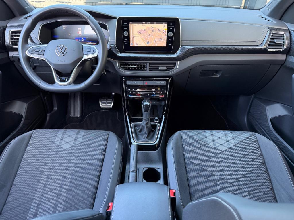 Volkswagen T-cross 1.5 tsi 150pk dsg r-line | camera | trekhaak | navi | iq