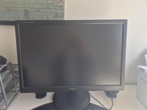 Te Koop 22 inch iiyama scherm