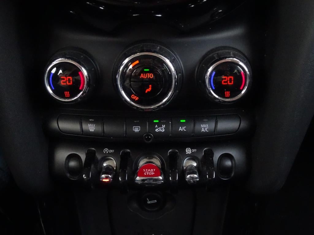 Mini Cooper mini 1.5 chili serious business | clima | bluetooth | cruise