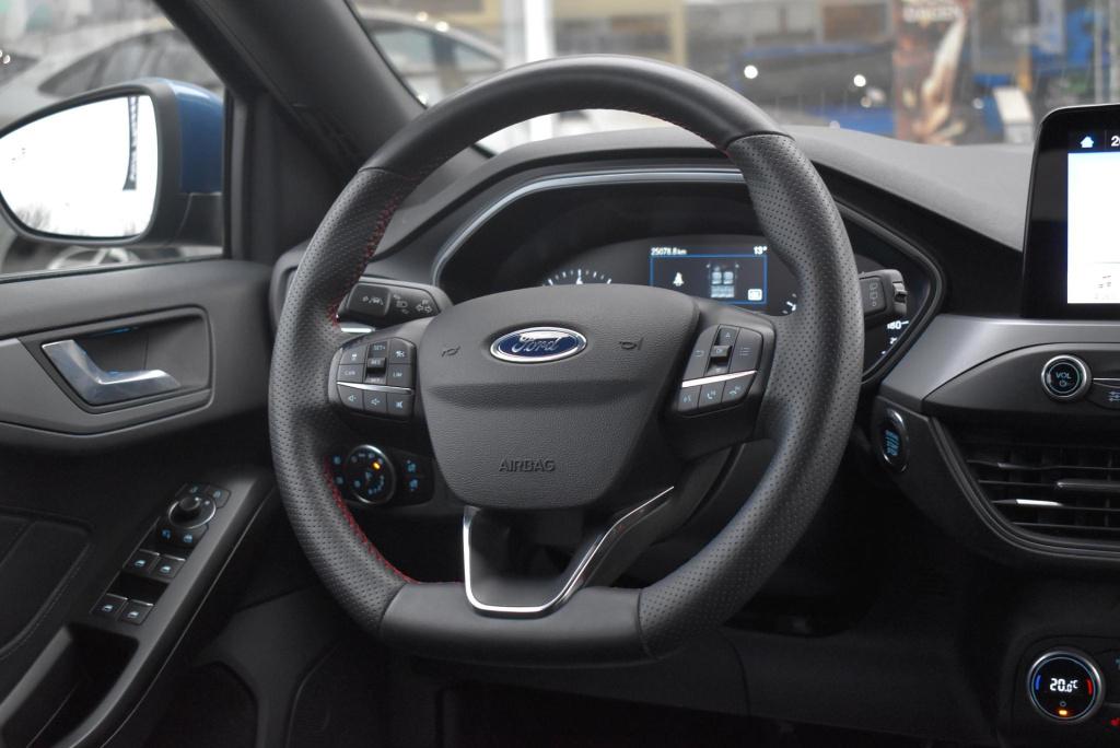 Ford Focus 1.0 ecoboost hybrid 155 pk st line style