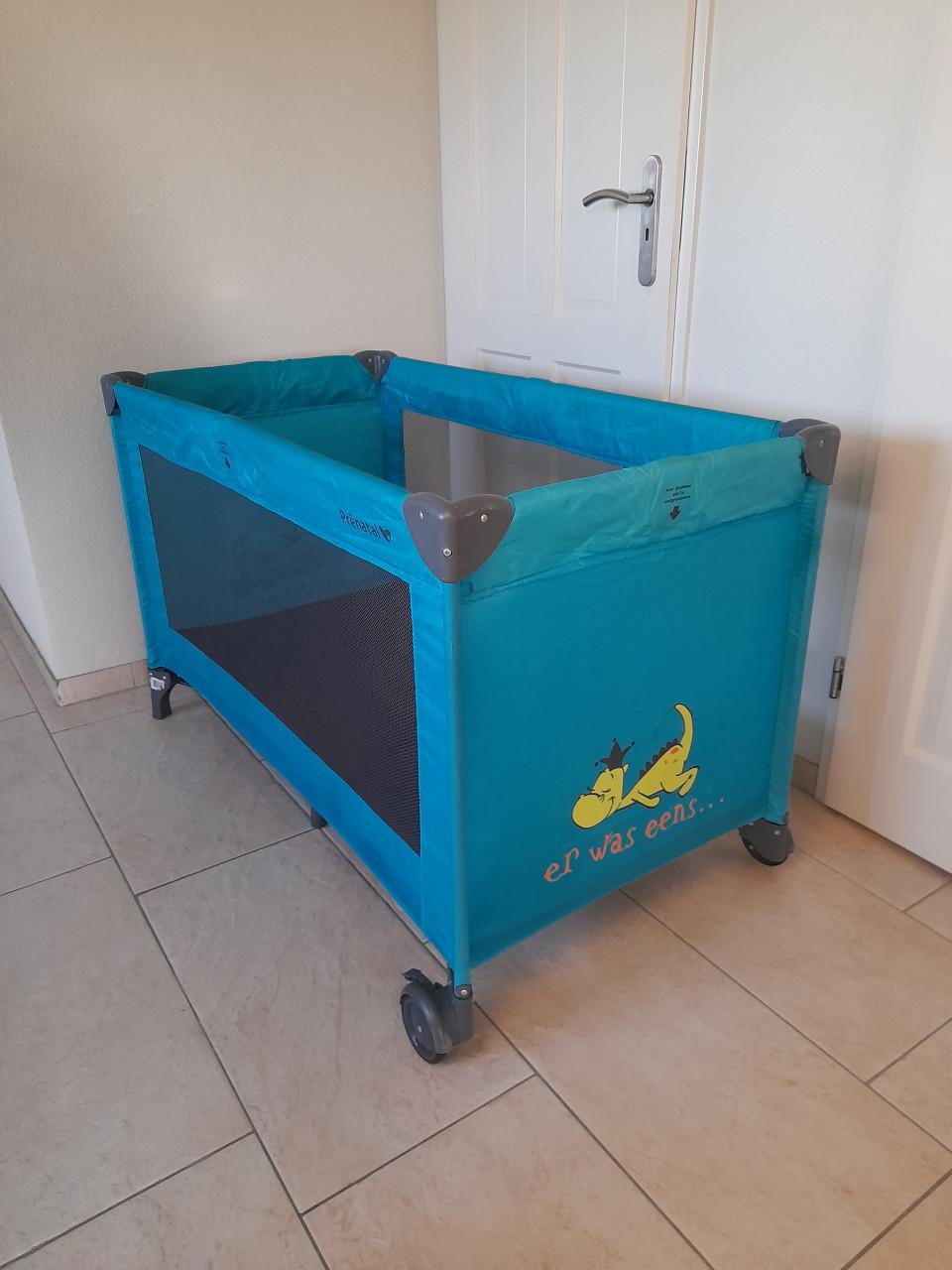 Campingbedje met extra matras (in goede staat )