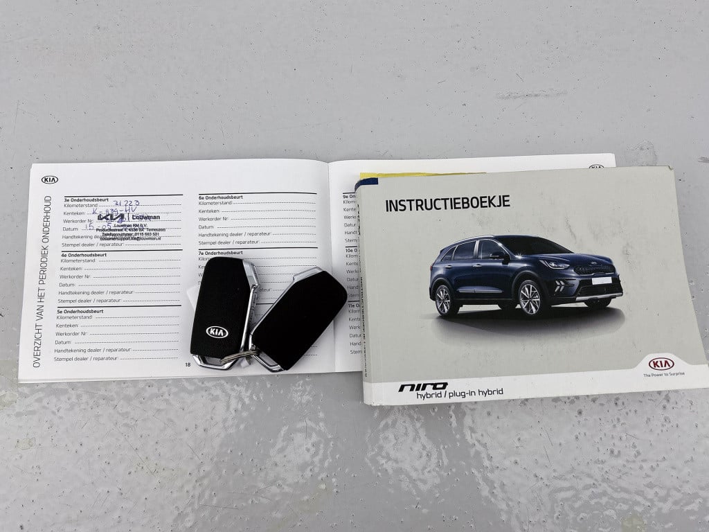 Kia Niro 1.6 gdi hybrid executiveline | leder | automaat | navigatie | sunr