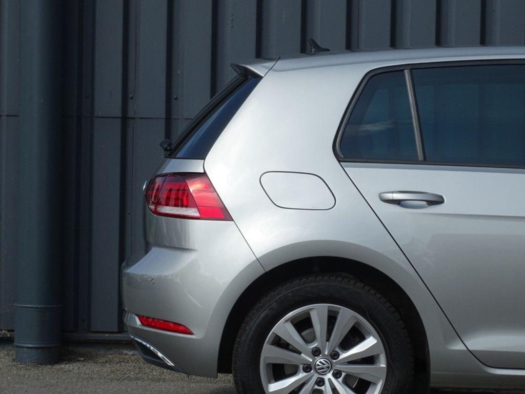 Volkswagen Golf 1.0 tsi comfortline automaat | navi | bluetooth