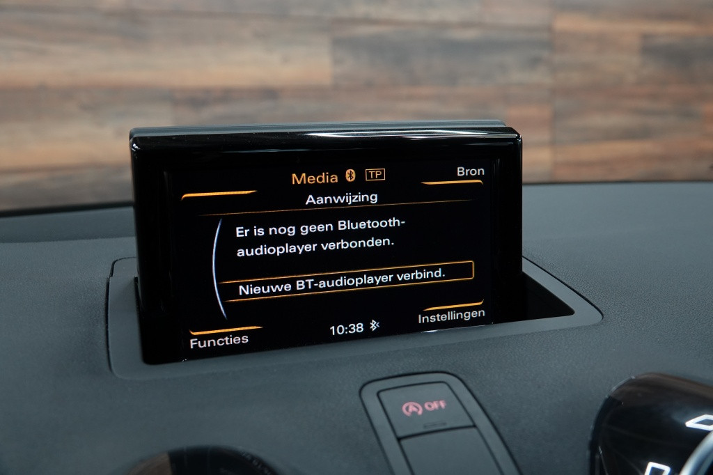 Audi A1 s-line 1.4 tfsi | automaat | pdc | navi | bluetooth |