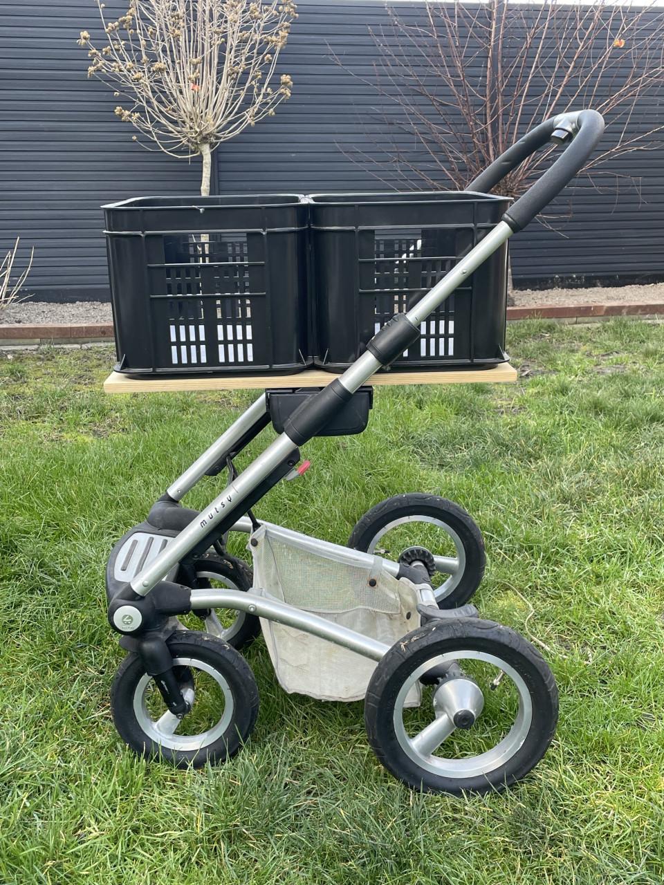 Folderwagen of krantenwagen voor bezorging