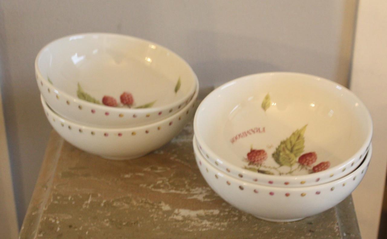 Set van 4 marjolein basting wilde flowers kommetjes met