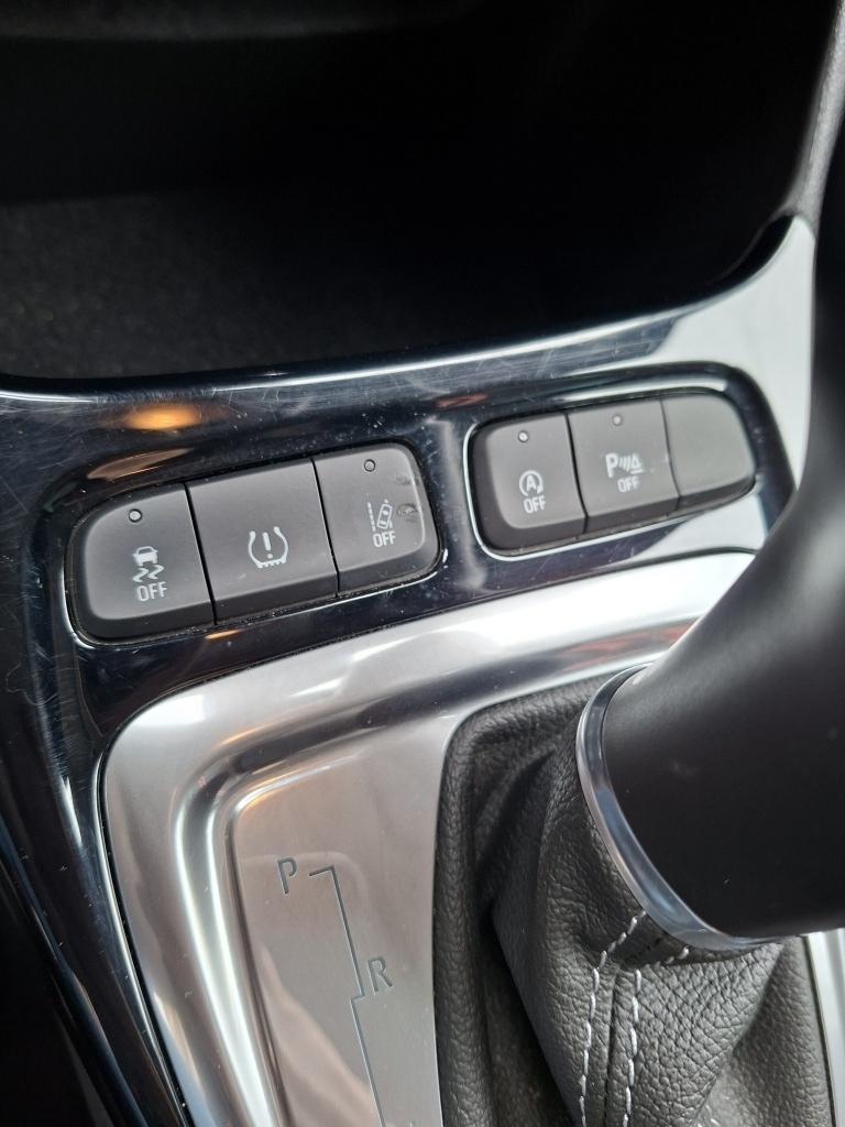 Opel Crossland X 1.2 turbo gs line