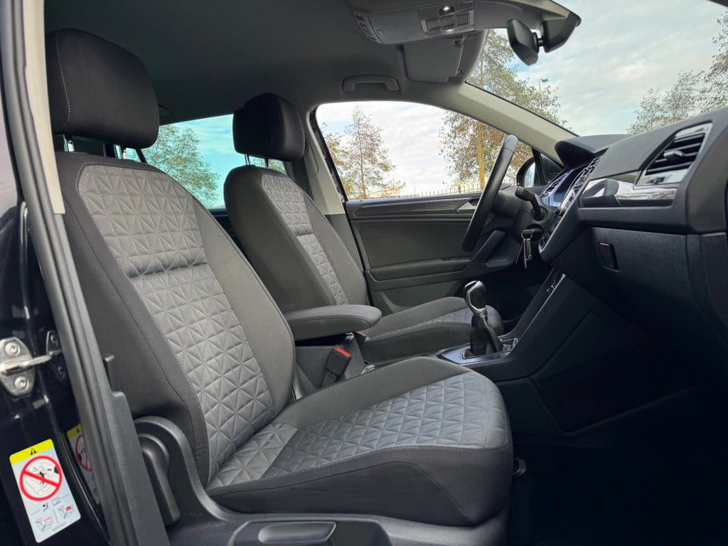 Volkswagen Tiguan 1.5 tsi *black edition * camera * cruise control * clima 