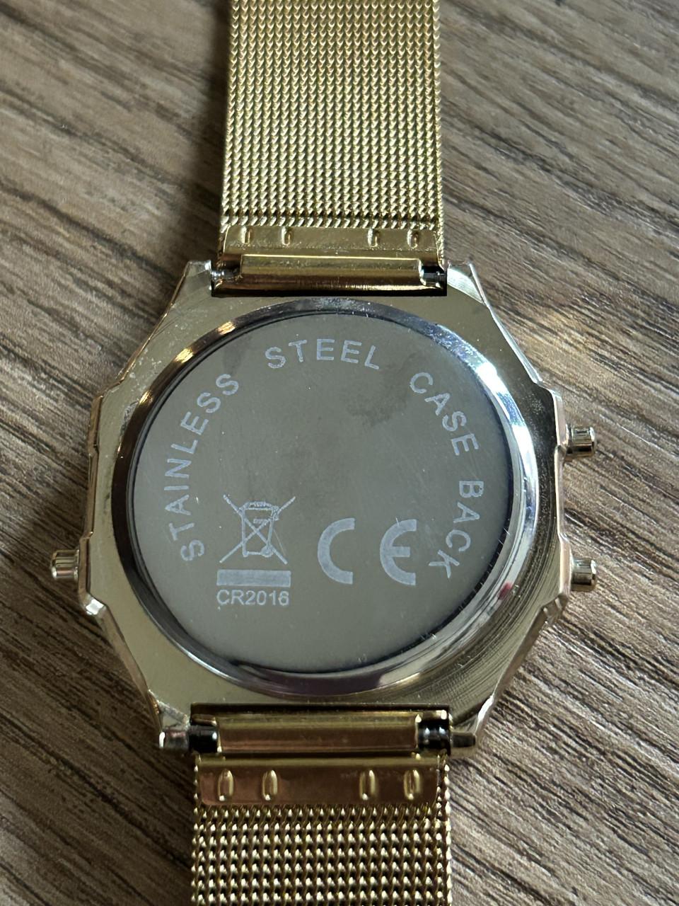 Goudkleurig Horloge met Zwart - Nieuw