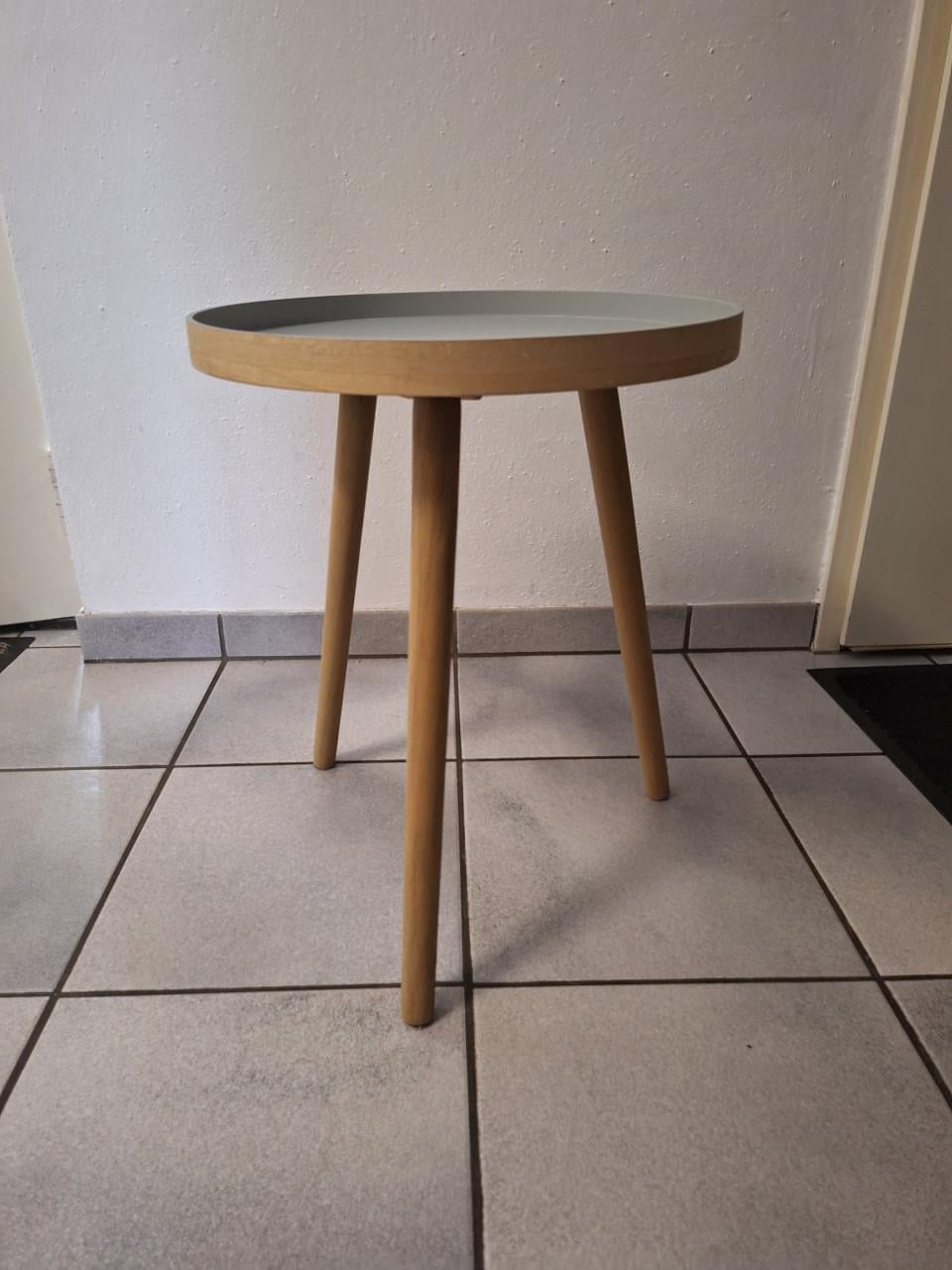 Bijzettafeltje