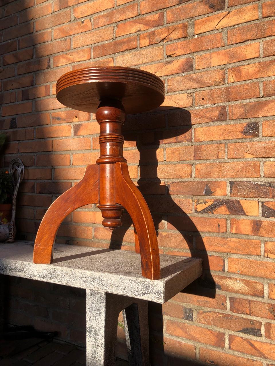 Vintage Houten Krukje / Bijzettafeltje