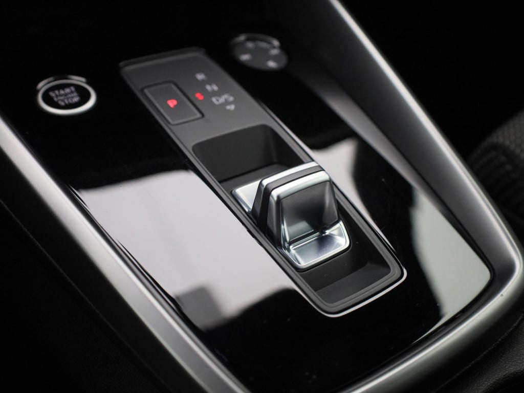 Audi A3 limousine 35 tfsi s edition | s-line interieur | automaat | navigat