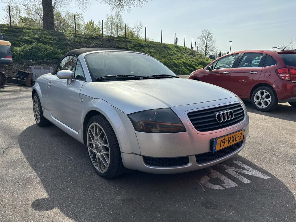 Audi TT roadster 1.8 5v turbo
