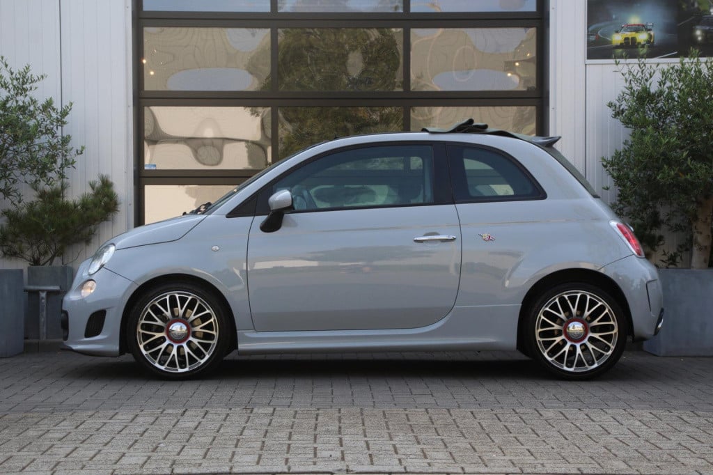 Abarth 500c 1.4 t-jet scorpione - alcantara - aux/usb - 17inch - pdc - gric