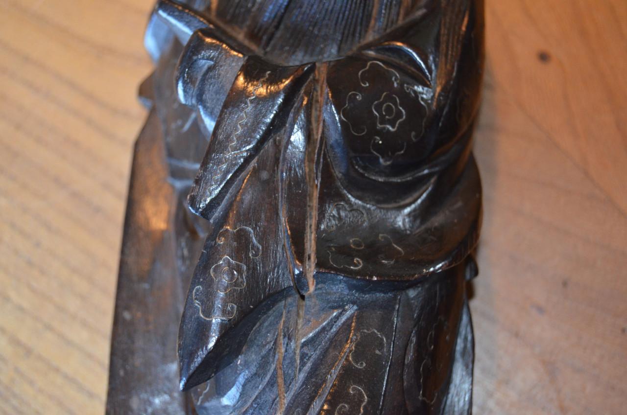 2 Hardhouten Chinese beelden Boogschutter en Wijze (?)