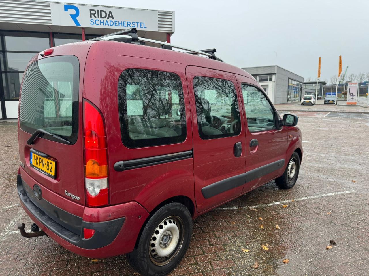 Renault kangoo bj 2005  automaat  1950 euro
