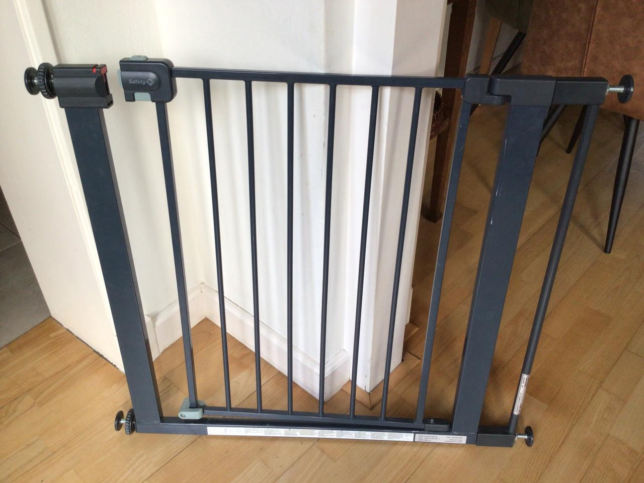 Safety 1st traphekjes / veiligheidshekjes