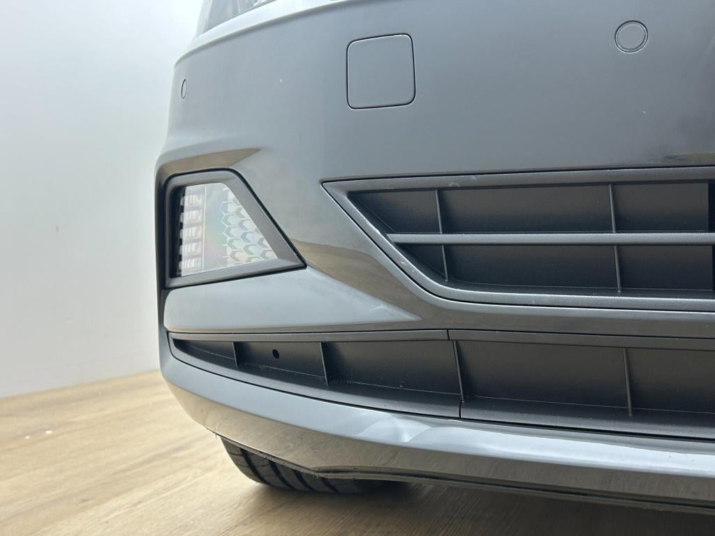 Volkswagen Polo occasion 1.0 mpi trendline | grijs | tweedehands volkswagen