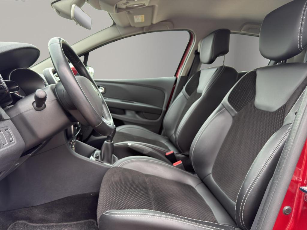 Renault Clio 0.9 tce intens | camera | navigatie | cruise | l.m.velgen | ai