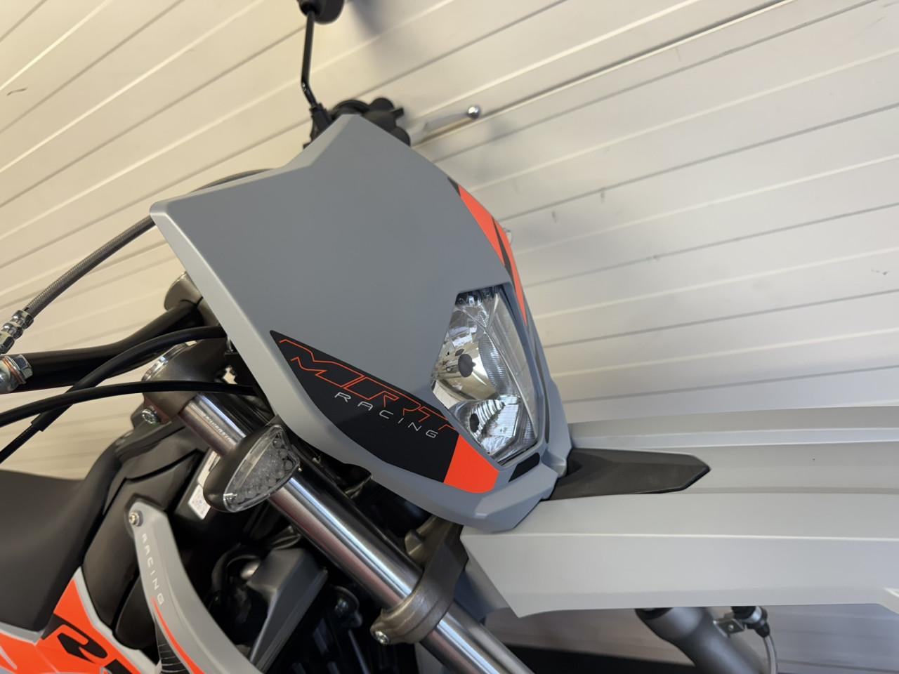 Rieju MRT 50 Grey E5+ nieuw nu uit voorraad leverbaar!