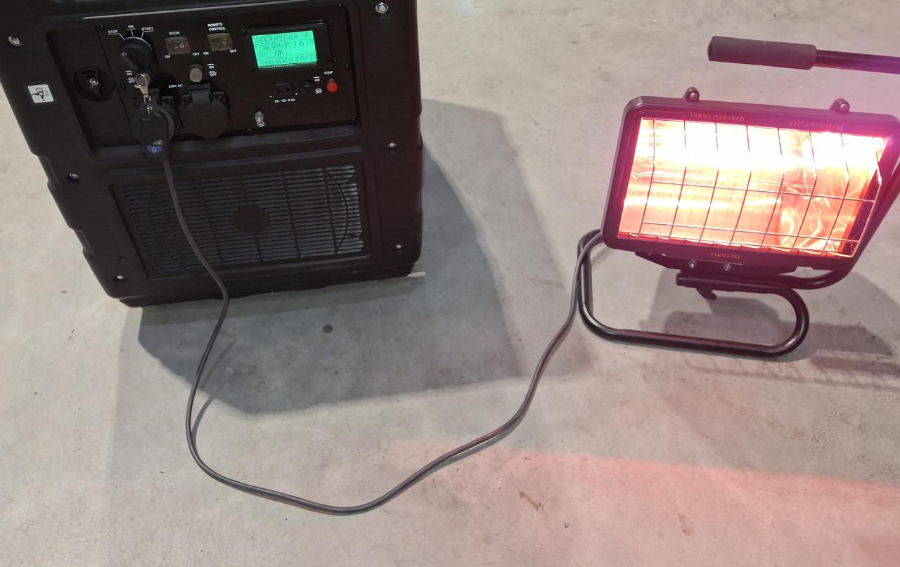 Generator // aggregaat max. Vermogen (230 V): 5,6 kW.