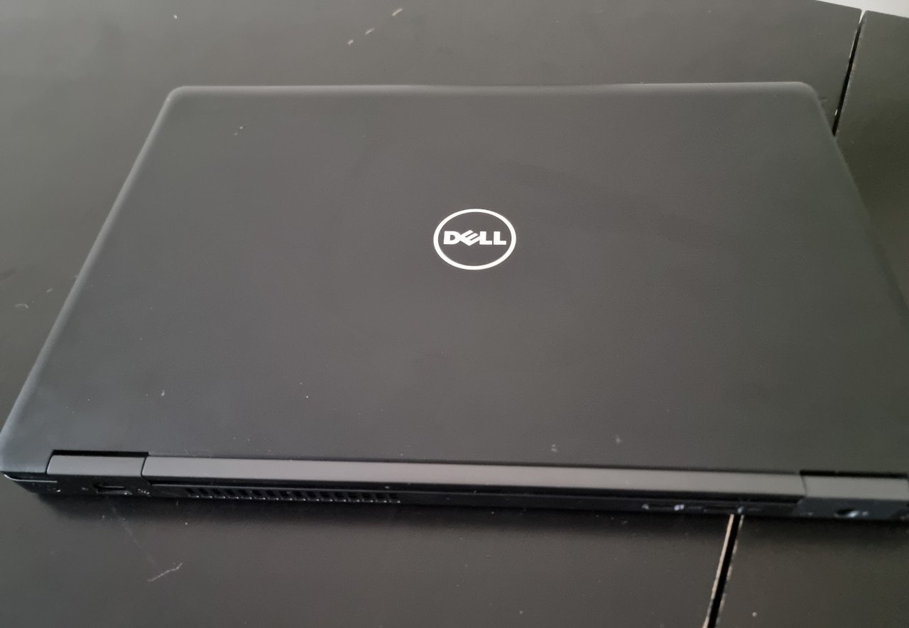 Luxe Dell I7 touchscreen laptop