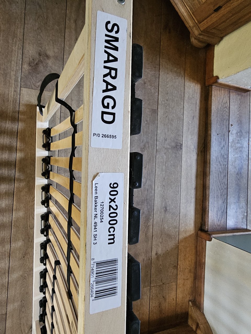 GERESERVEERD! één persoonsbed met lattenbodem en goede matras