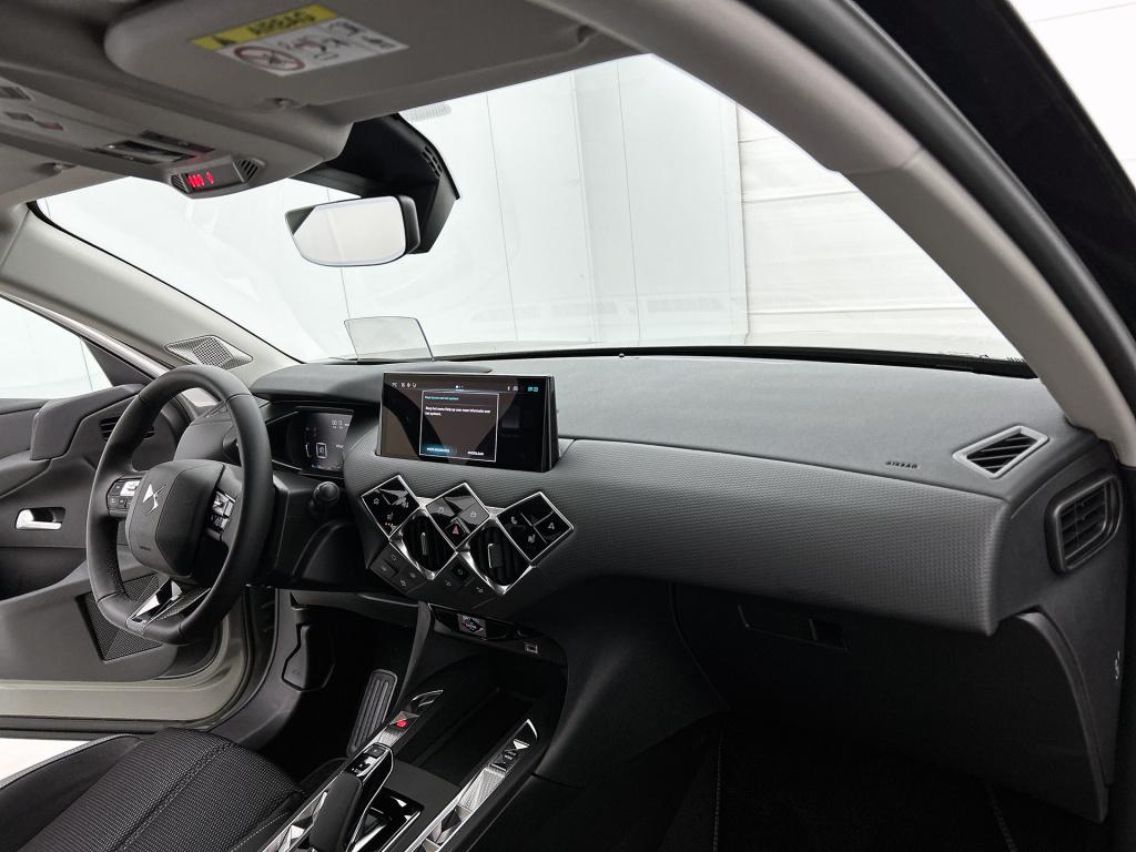 Ds Ds 3 e-tense bastille 54 kwh | camera | head-up display | stoelverwarmin