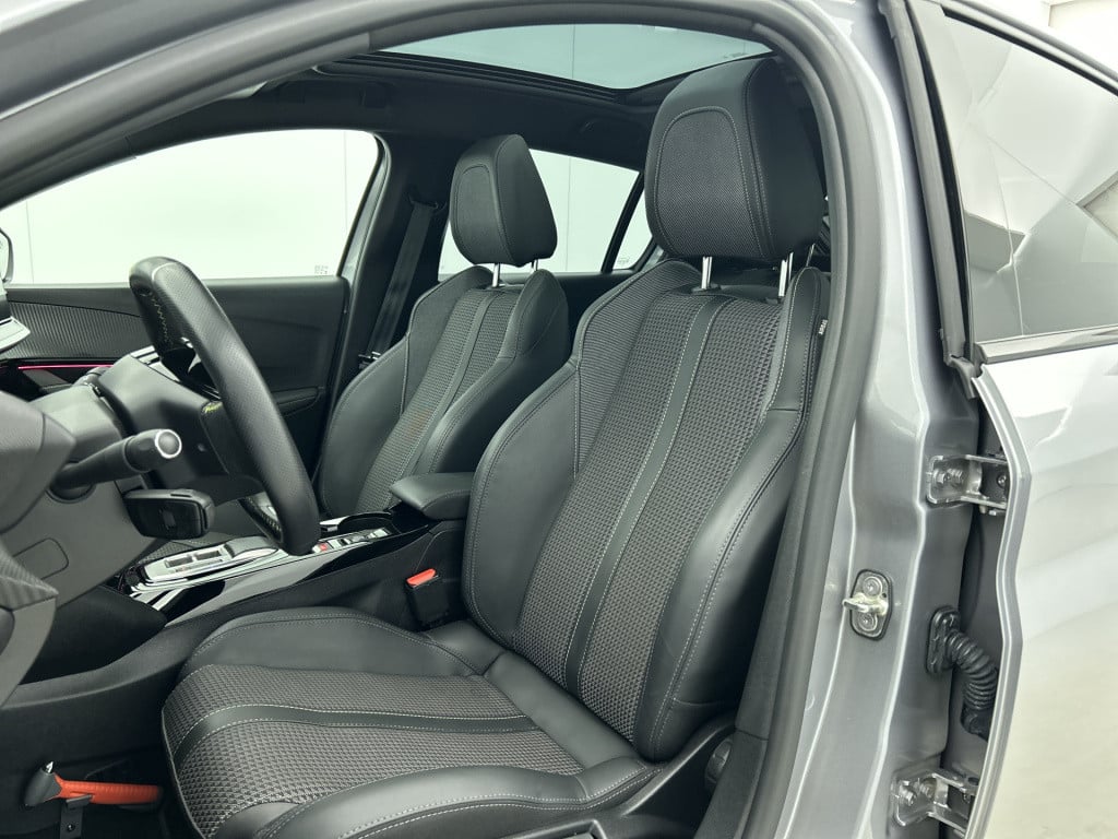 Peugeot 208 ev gt 350 50 kwh | 1e eigenaar | panoramadak |