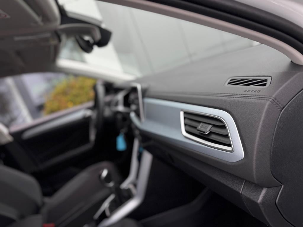 Volkswagen T-roc 1.0 tsi goal edition * stoelverwarming * carplay * camera