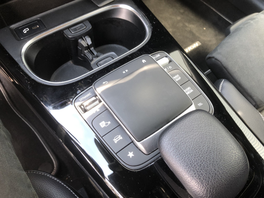 Mercedes-Benz A-Klasse 250 e business solution amg limited