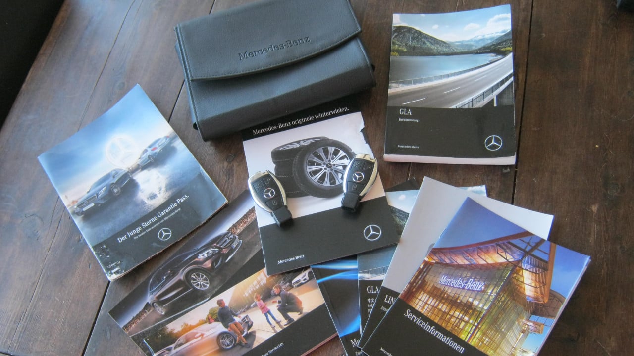 TE KOOP MERCEDES GLA 250  4MATIC MET WEINIG KM 27500 EURO