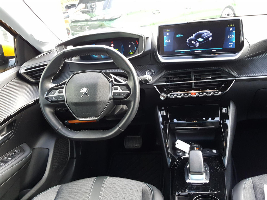 Peugeot 208 allure pack ev 50kwh 136pk 3-fase | navigatie | adaptieve cruis